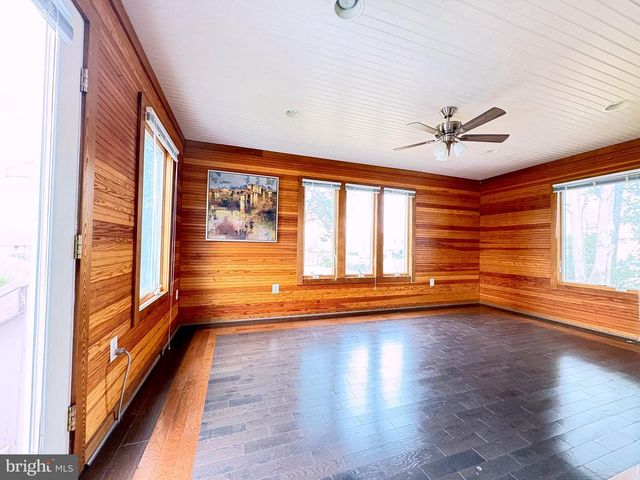 8900 WILSON AVE, Manassas, VA 20110