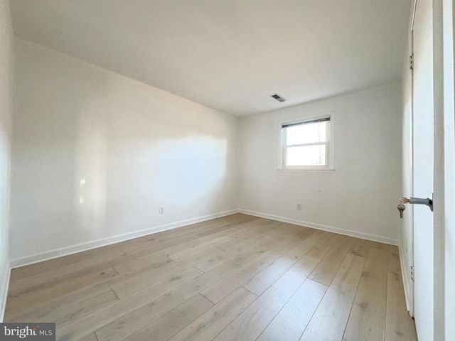 8900 WILSON AVE, Manassas, VA 20110