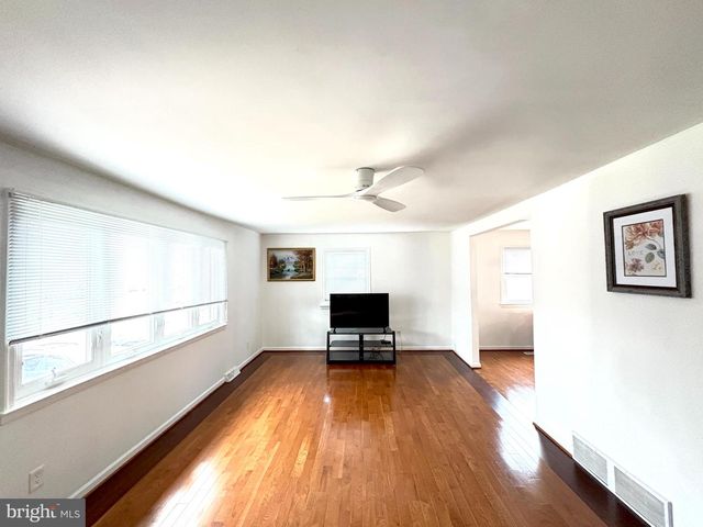 8900 WILSON AVE, Manassas, VA 20110