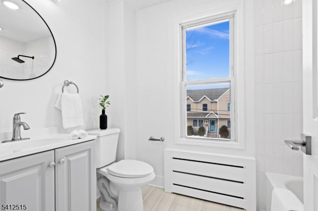 56 Harvey St, Closter Boro, NJ 07624