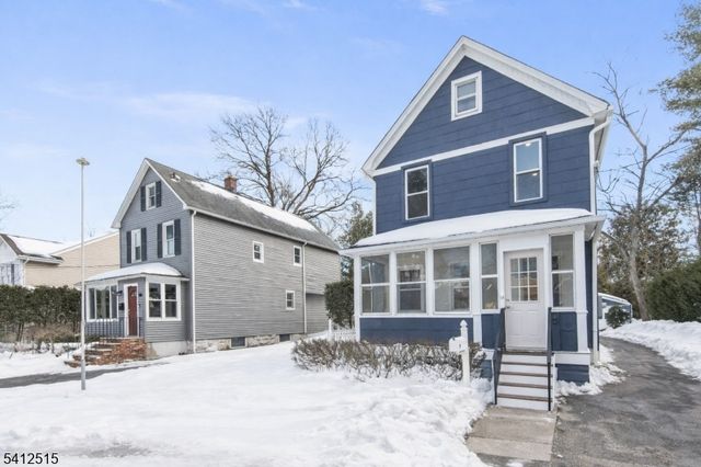 56 Harvey St, Closter Boro, NJ 07624