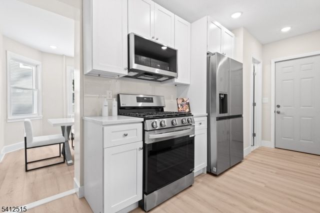 56 Harvey St, Closter Boro, NJ 07624