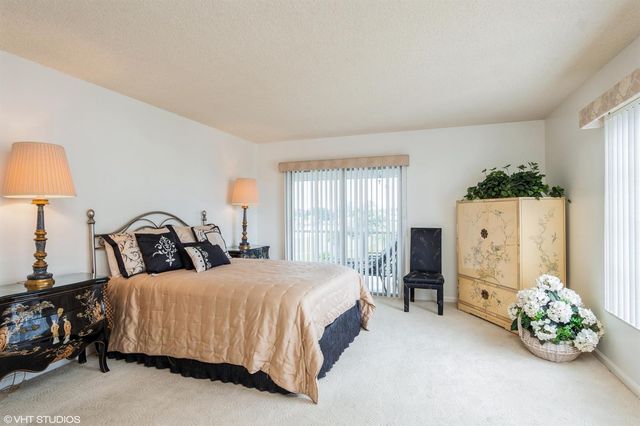 250 John F Kennedy Drive 408, Atlantis, FL 33462