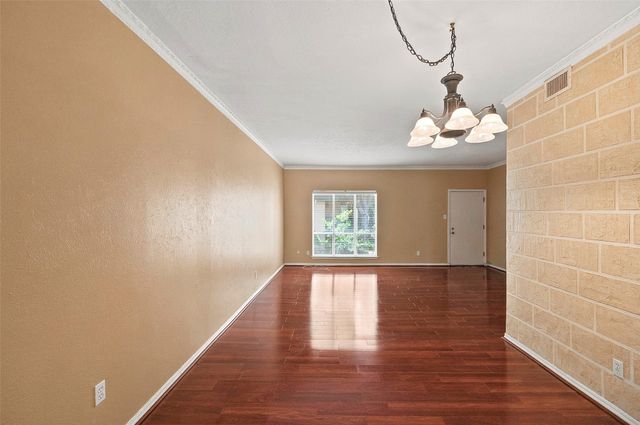 4320 Bellaire Drive S 225W, Fort Worth, TX 76109