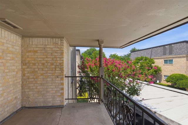4320 Bellaire Drive S 225W, Fort Worth, TX 76109