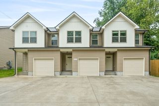 921 Center Rd Apt C, Clarksville, TN 37042