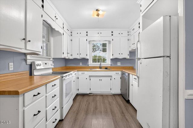 1001 S 2nd Street, Smithfield, NC 27577