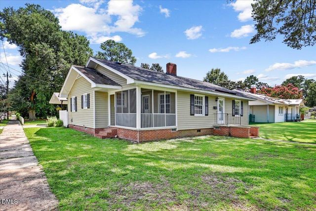 1001 S 2nd Street, Smithfield, NC 27577