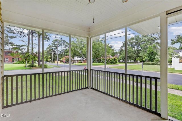1001 S 2nd Street, Smithfield, NC 27577