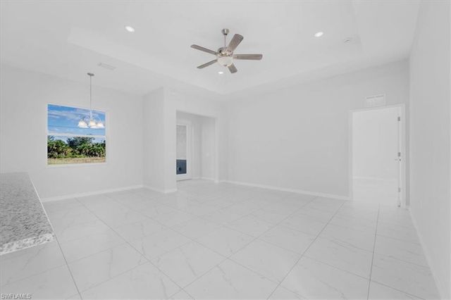 510 Kingsbury LN, Lehigh Acres, FL 33974