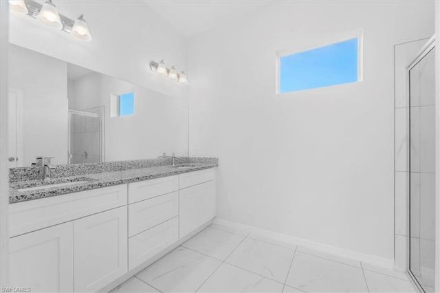 510 Kingsbury LN, Lehigh Acres, FL 33974