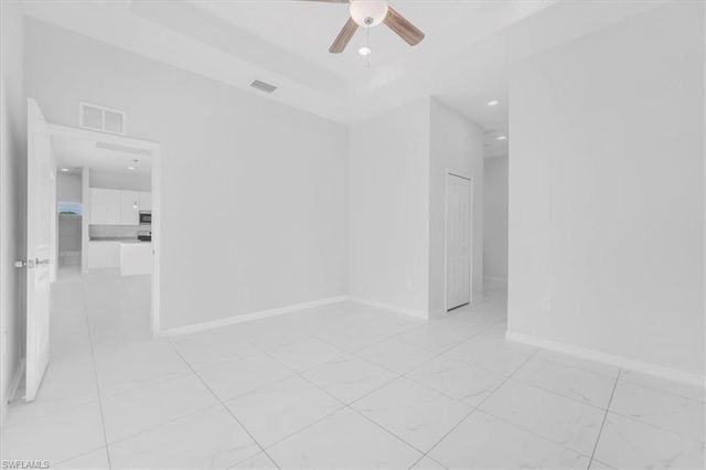 510 Kingsbury LN, Lehigh Acres, FL 33974