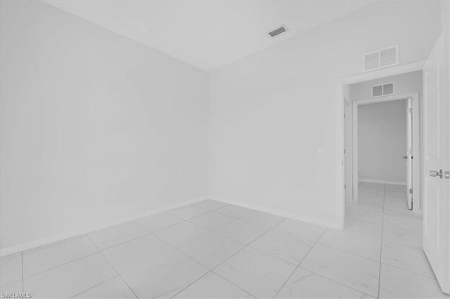 510 Kingsbury LN, Lehigh Acres, FL 33974