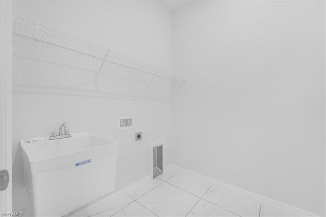 510 Kingsbury LN, Lehigh Acres, FL 33974