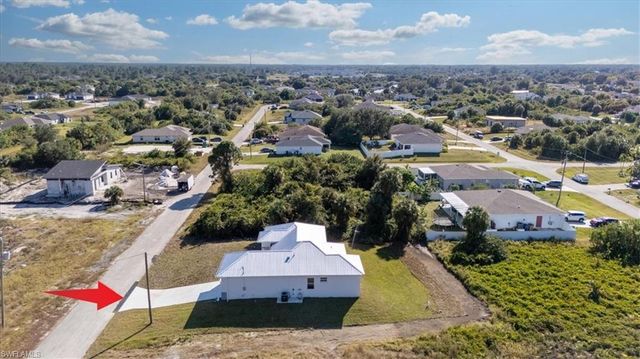 510 Kingsbury LN, Lehigh Acres, FL 33974