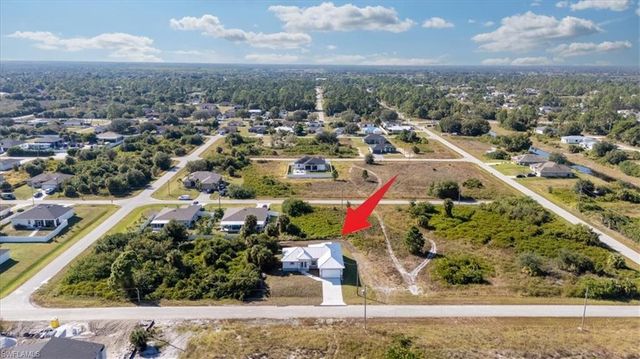 510 Kingsbury LN, Lehigh Acres, FL 33974