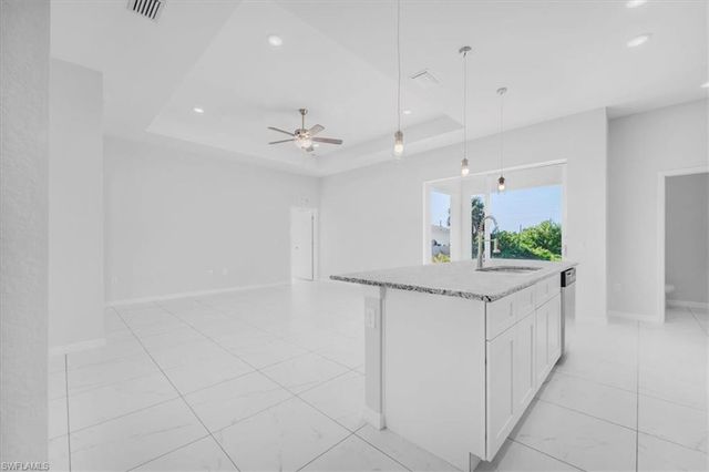 510 Kingsbury LN, Lehigh Acres, FL 33974