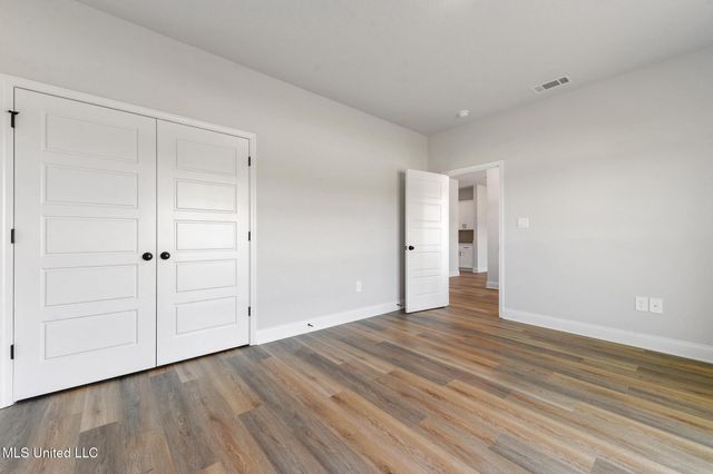 6620 Palm Pointe Drive, Ocean Springs, MS 39564