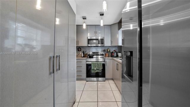 13918 SW 161st Ter, Miami, FL 33177