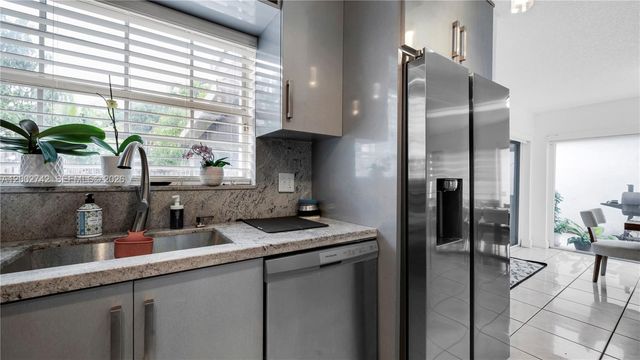 13918 SW 161st Ter, Miami, FL 33177