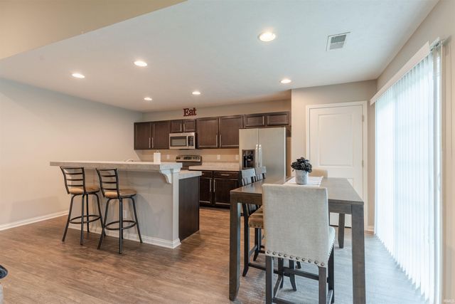 832 Tawny Drive, Evansville, IN 47712