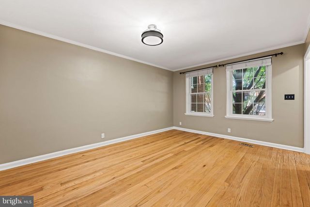 4237 32ND RD S, Arlington, VA 22206