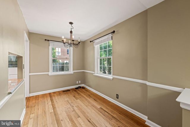 4237 32ND RD S, Arlington, VA 22206
