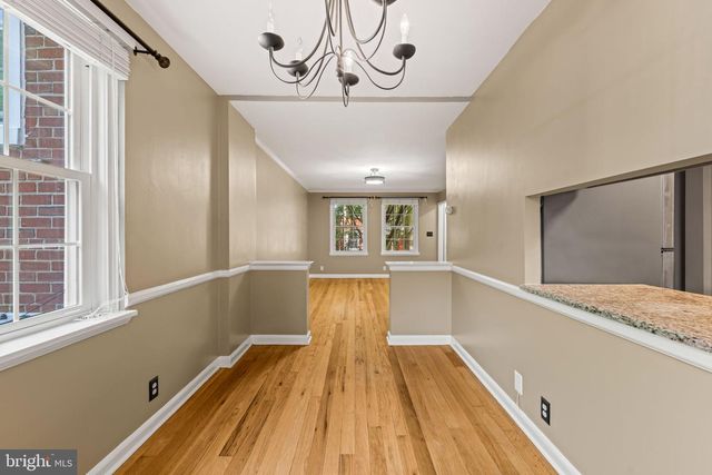 4237 32ND RD S, Arlington, VA 22206