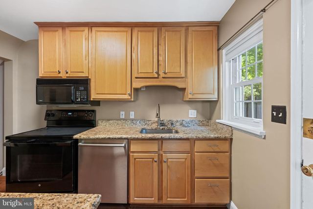 4237 32ND RD S, Arlington, VA 22206