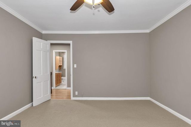 4237 32ND RD S, Arlington, VA 22206