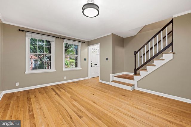 4237 32ND RD S, Arlington, VA 22206