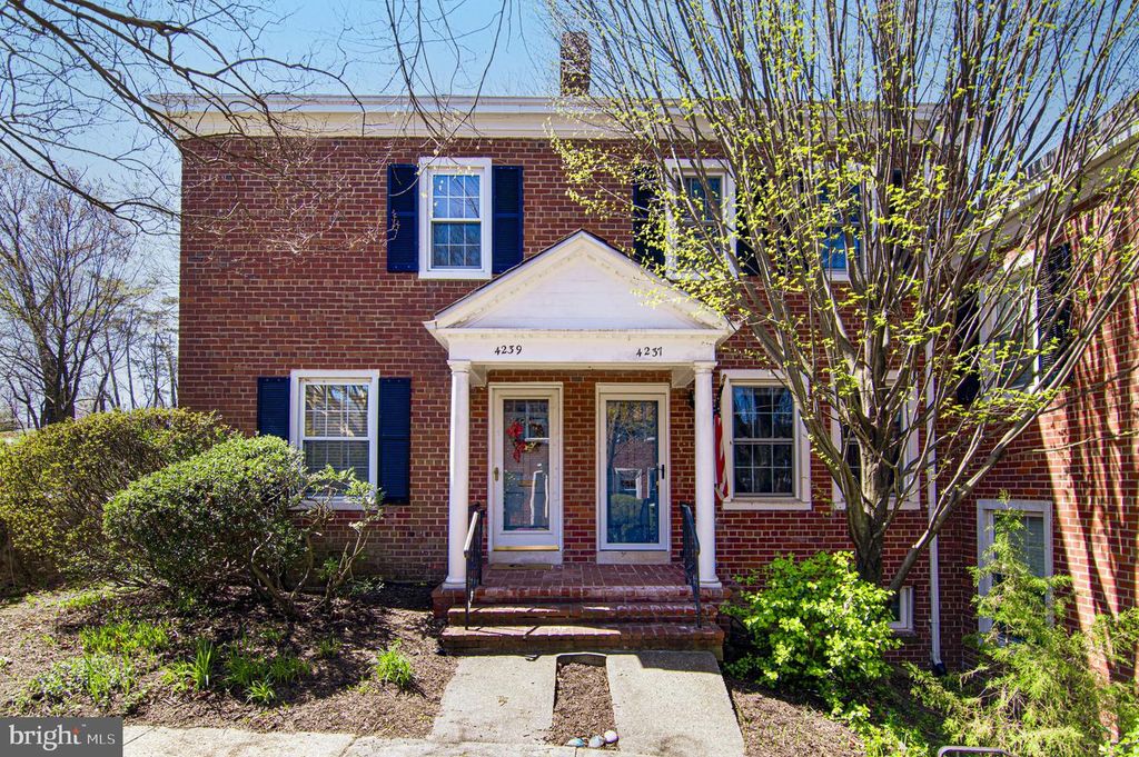 4237 32ND RD S, Arlington, VA 22206