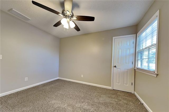 4214 Fiddlers Bend, Loganville, GA 30052