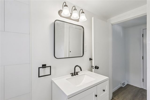 209 Acme Ave, Harmar, PA 15024