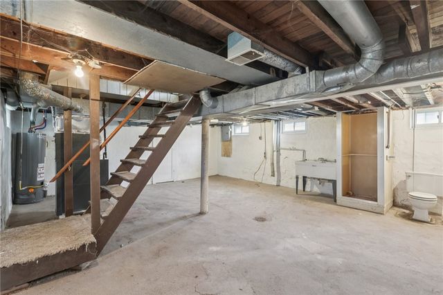 209 Acme Ave, Harmar, PA 15024