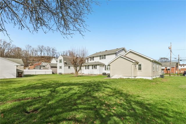 209 Acme Ave, Harmar, PA 15024