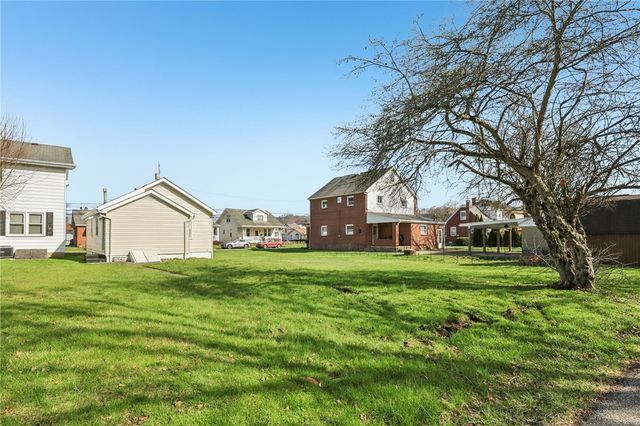 209 Acme Ave, Harmar, PA 15024