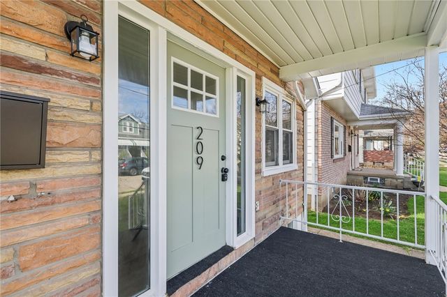 209 Acme Ave, Harmar, PA 15024