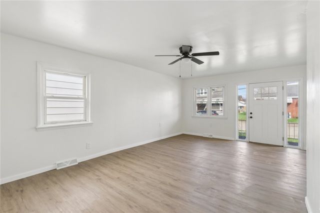 209 Acme Ave, Harmar, PA 15024