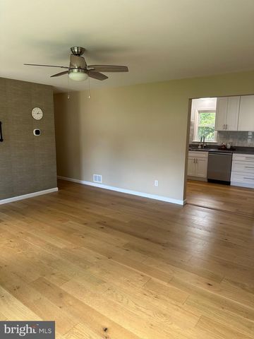 300 CHURCH CIR, Linthicum Heights, MD 21090
