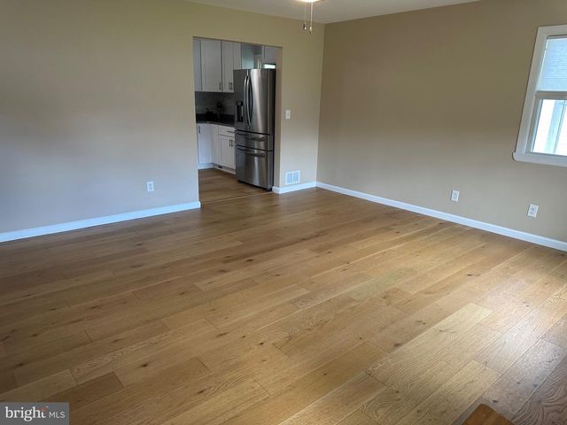 300 CHURCH CIR, Linthicum Heights, MD 21090