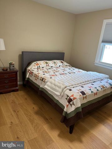 300 CHURCH CIR, Linthicum Heights, MD 21090