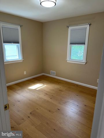 300 CHURCH CIR, Linthicum Heights, MD 21090