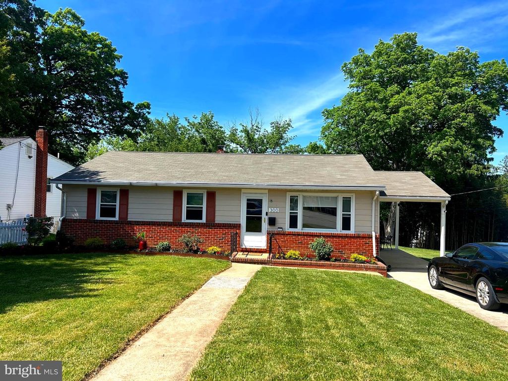 300 CHURCH CIR, Linthicum Heights, MD 21090