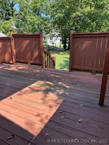 804 W Taliaferro, Madill, OK 73446