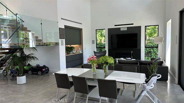 1400 E Palm Street, Altadena, CA 91001