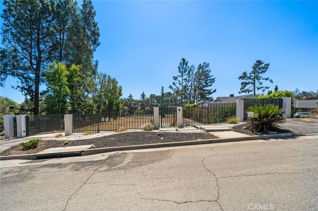 1400 E Palm Street, Altadena, CA 91001