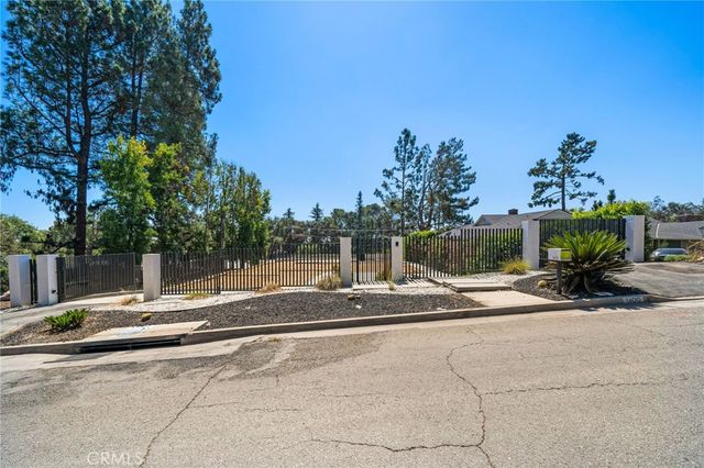 1400 E Palm Street, Altadena, CA 91001