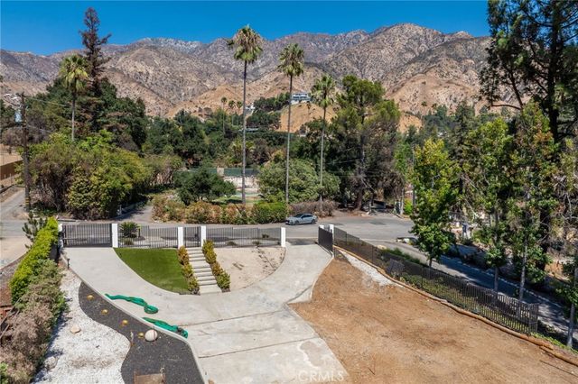 1400 E Palm Street, Altadena, CA 91001