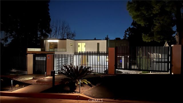 1400 E Palm Street, Altadena, CA 91001